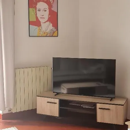 Апартаменты Duplex Centre160m2 Climatisation 3 Avec Parking *